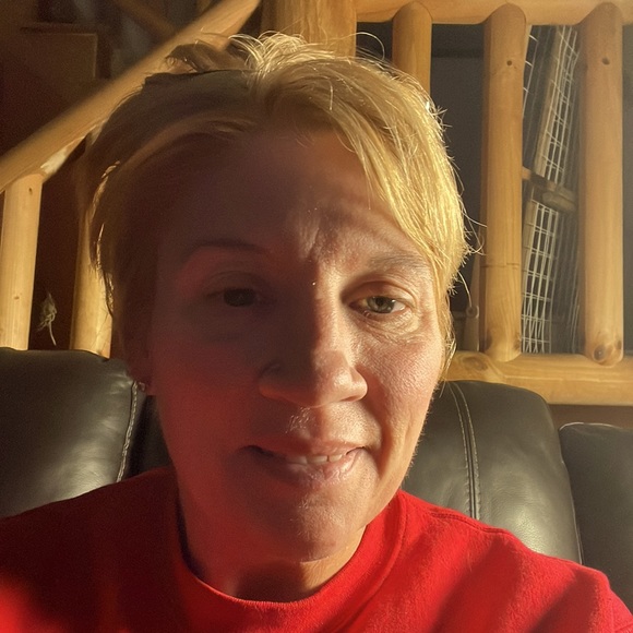 Meet your Posher, Sarah - Picture 4 of 4